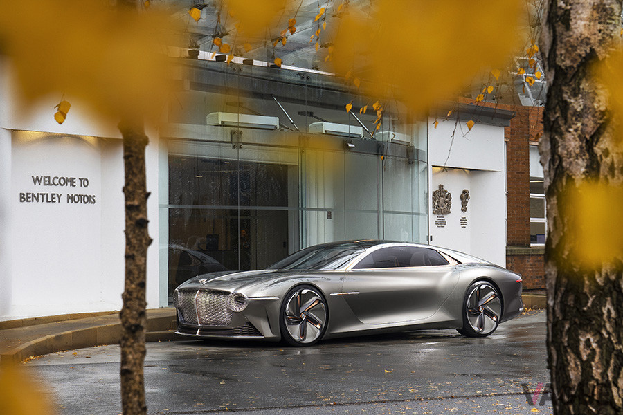 ベントレー創立100周年を迎えた2019年に発表されたコンセプトカー「EXP 100 GT」