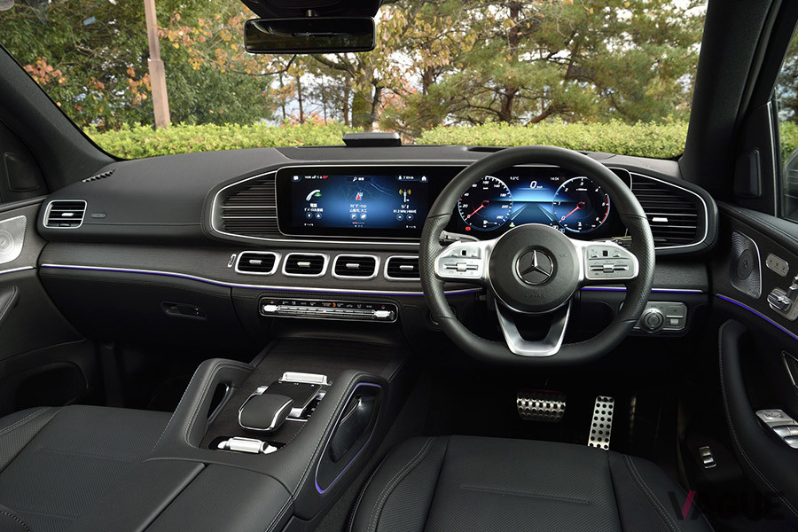 メルセデス・ベンツ「GLE 400 d 4MATIC Sports」のインパネ