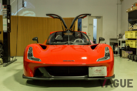 日本のオーナーに納車されるダラーラ・ストラダーレ