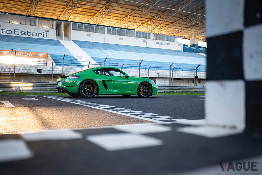 ポルシェ「718ケイマンGTS 4.0」