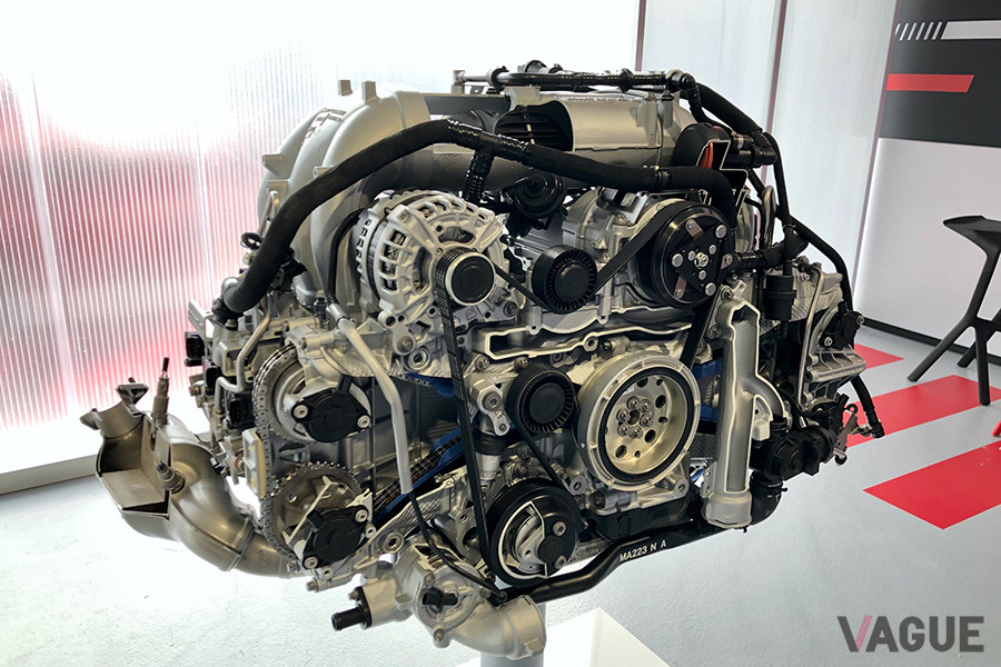 ポルシェ「718 GTS 4.0」エンジン
