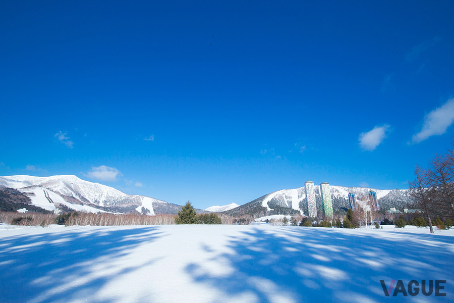 スキー場面積は145ヘクタール、総滑走距離21.5kmという「星野リゾート トマム スキー場」。スキー以外にも様々なアクティビティが用意されているので、オールシーズン楽しめる