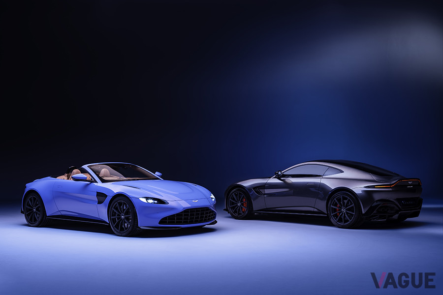 ヴァンテージ・ロードスター（左）とヴァンテージ・クーペ（右）