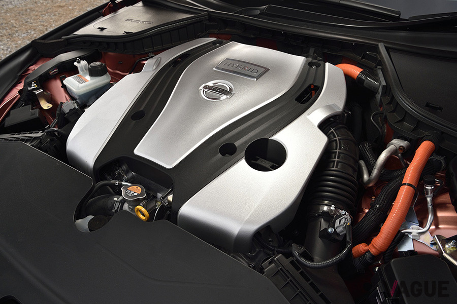 スカイライン GT Type SPに搭載されるエンジンは、3.5リッターV型6気筒で、最高出力306馬力／6800rpm、最大トルク350Nm／5000rpmを発揮