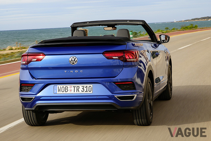 フォルクスワーゲン「T-Rocカブリオレ」の全高は1520mmと、ベースとなったSUV「T-Roc」よりも低められている