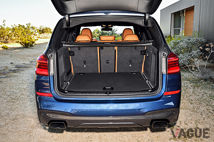 BMW「X3 M40i」の荷室容量は550リッター