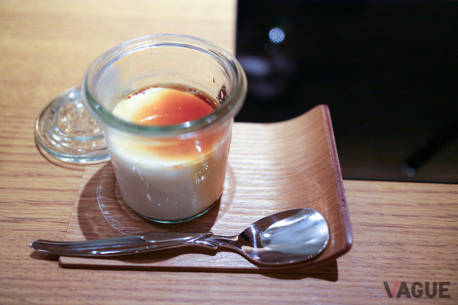 デザートはほうじ茶とミルクで作ったとろとろの「ほうじ茶プリン」