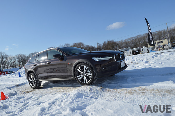 モーグル路面を走行