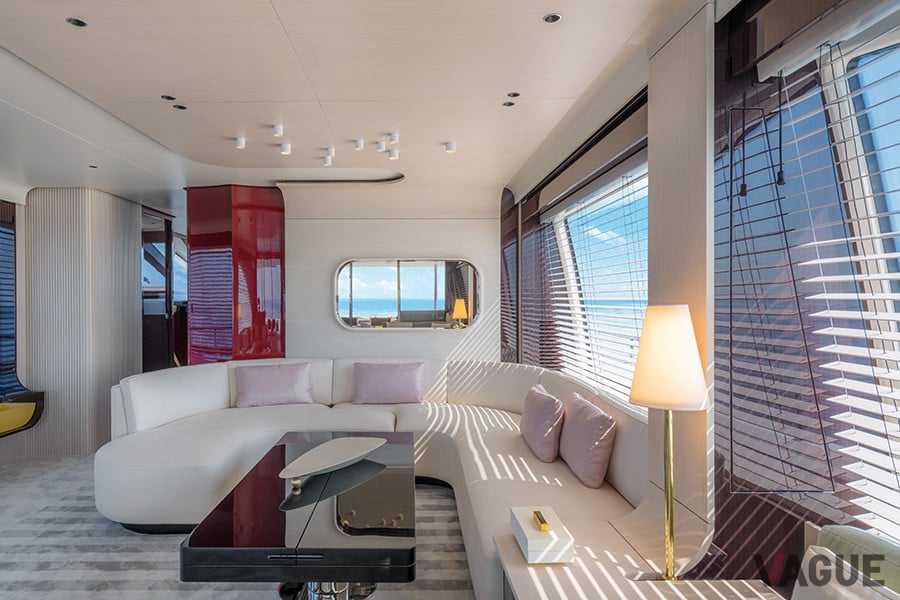 AZIMUT Grande25 METRIのサロンラウンジ
