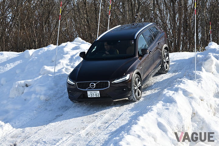 約30度の下り勾配もヒルディセントコントロールのおかげで楽に走行できた