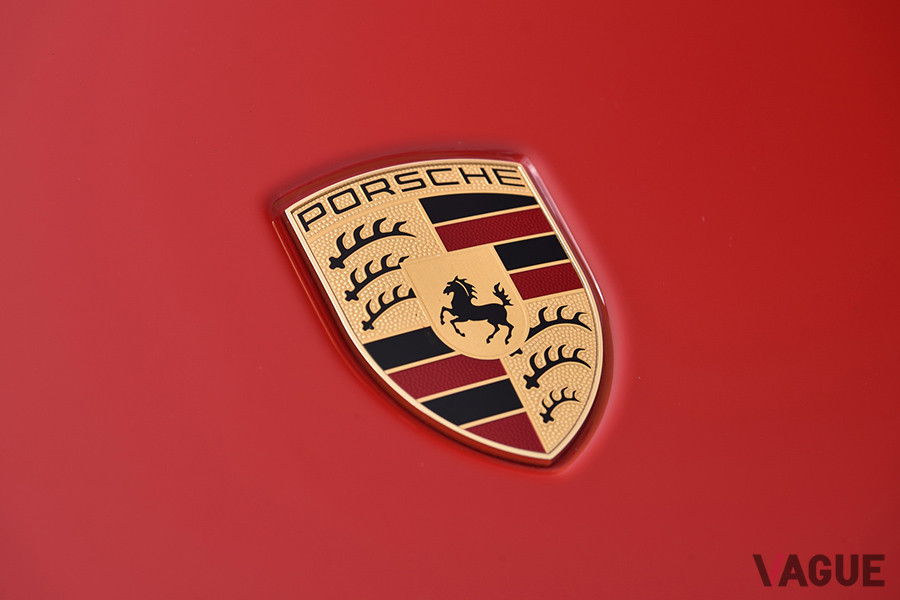 最新の911は、過去へのオマージュをいくつも表現しつつ、未来のビジョンを提示したモデルだ
