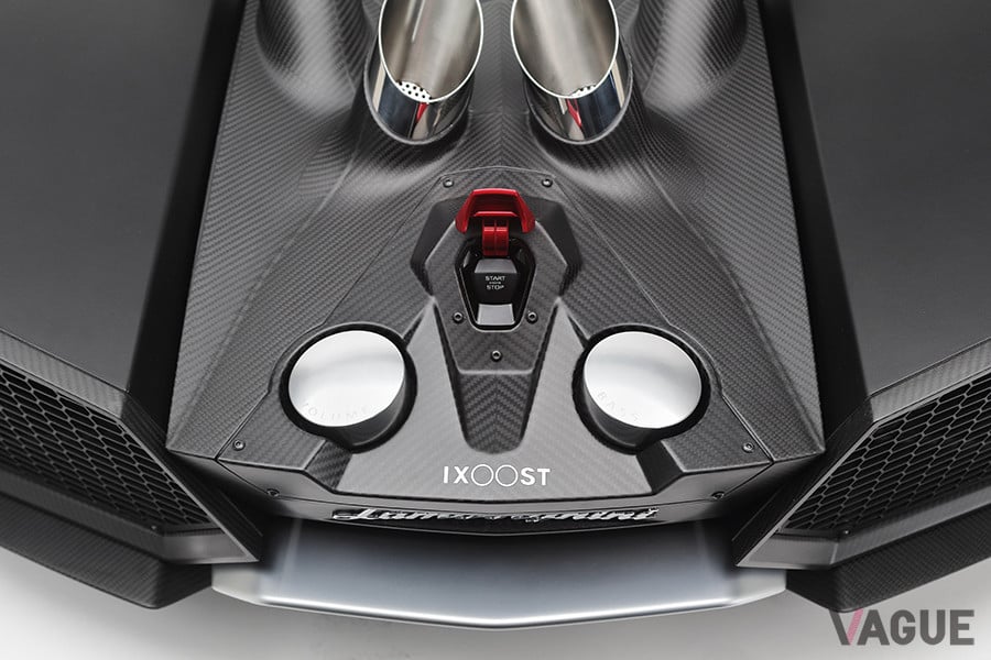 左がボリュームで、右がバスのコントローラー