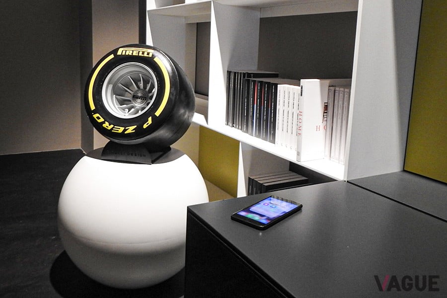 iXOOST ピレリPゼロ・サウンドはBluetoothでオーディオと接続する