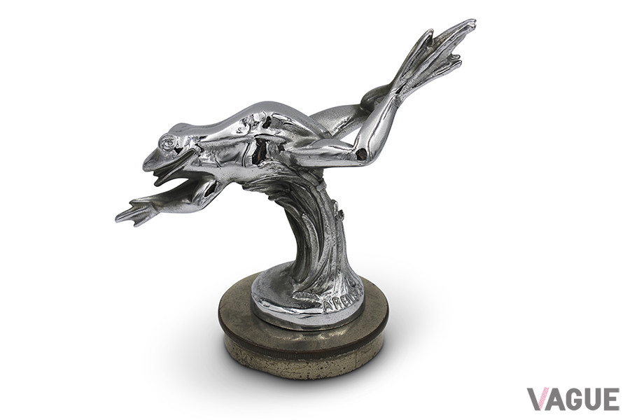 Grenouille by A. Renevey, 1919／Sold For $600 (c)2019 Courtesy of RM Sotheby's