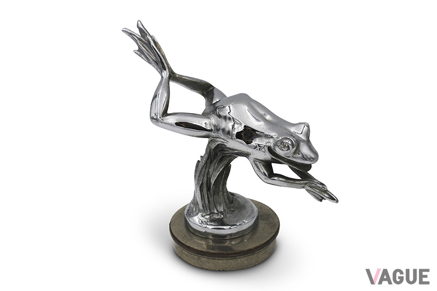 Grenouille by A. Renevey, 1919／Sold For $600 (c)2019 Courtesy of RM Sotheby's
