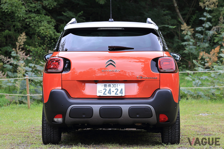 シトロエン「C3エアクロスSUV」はベースの「C3」よりも全高が135mm高い