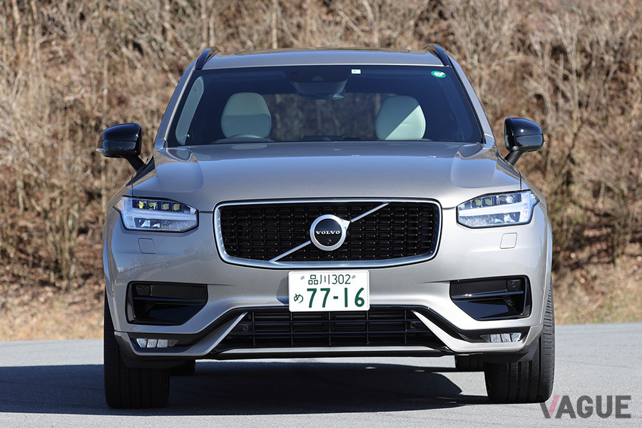 ボルボ「XC90 D5 AWD R-DESIGN」。全高は標準モデルで1775mm、エアサスペンション装着車で1760ｍｍ