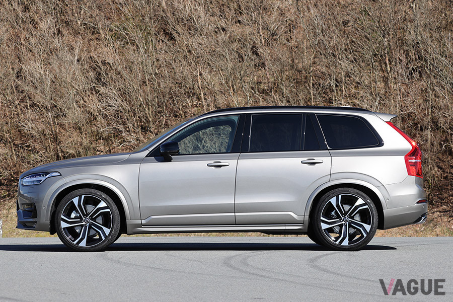 ボルボ「XC90 D5 AWD R-DESIGN」。ホイールベースは2985mm