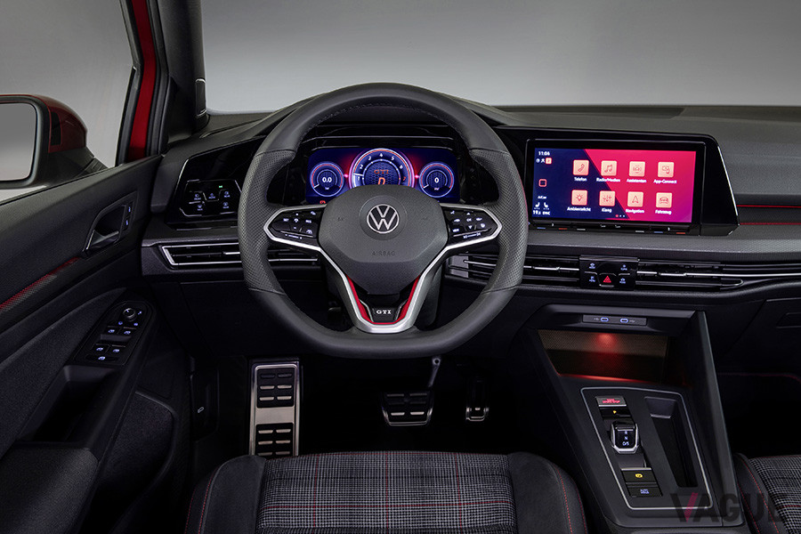 フォルクスワーゲン新型「ゴルフGTI」のインパネ