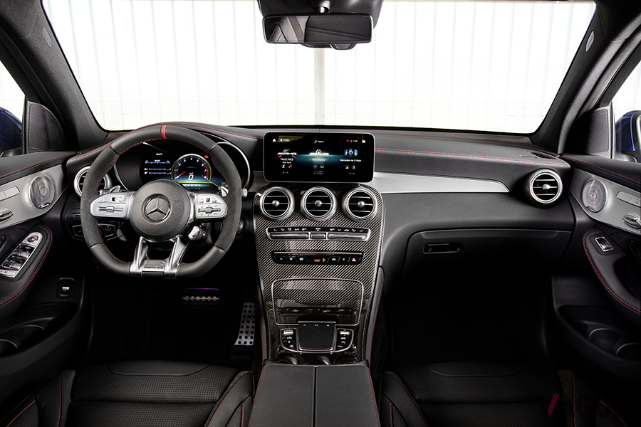 メルセデスAMG「GLC43 4MATIC」のインパネ
