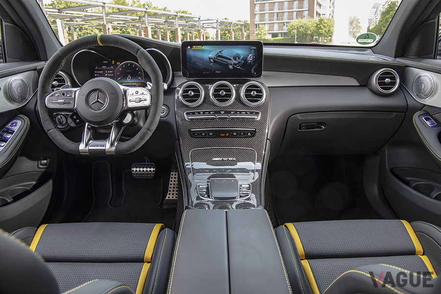 メルセデスAMG「GLC63S 4MATIC+ クーペ」のインパネ