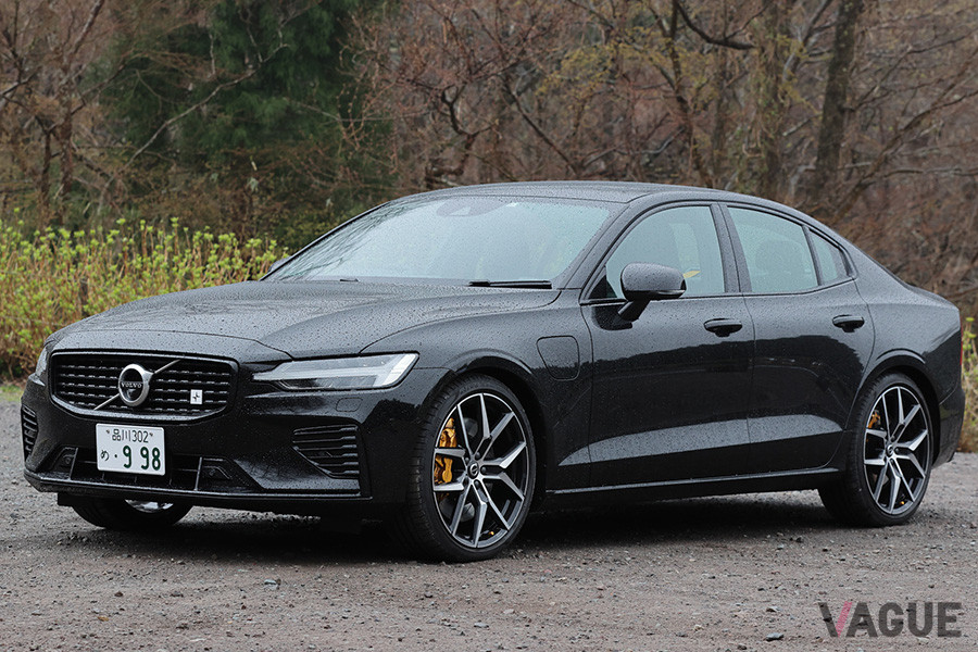 フロントバンパーもポールスター専用