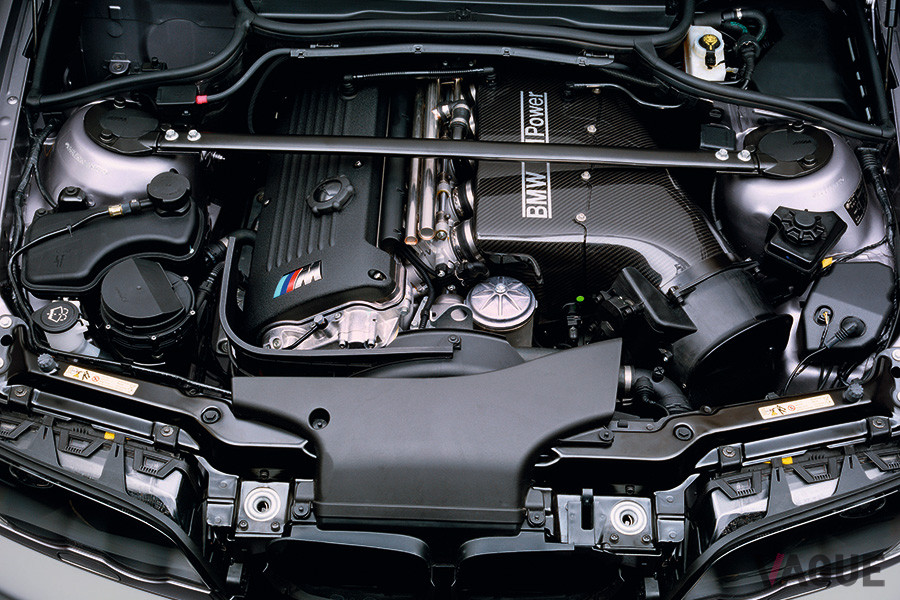 3代目E46型M3CSLのエンジン。360psを発生
