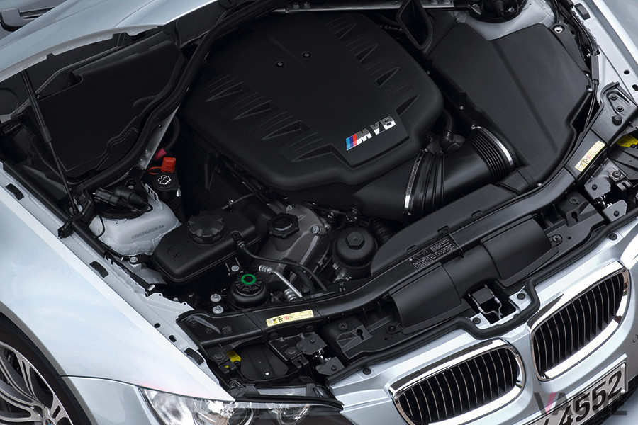 4代目E90型M3のエンジン。M3としてははじめてにして唯一、V8エンジンを搭載している
