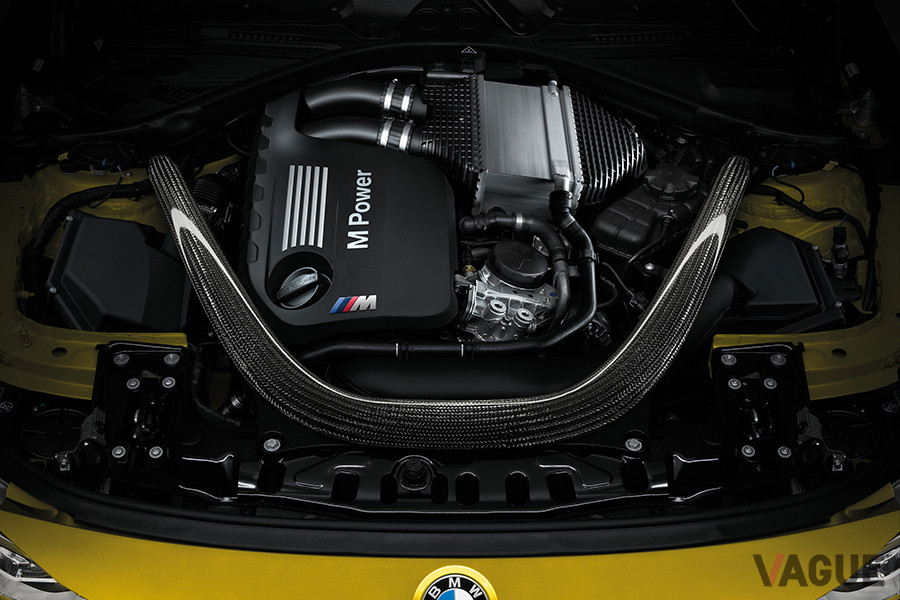 現行型となる5代目F80型M3のエンジン。直6に戻ったが、M3としてははじめてターボチャージャーが搭載された