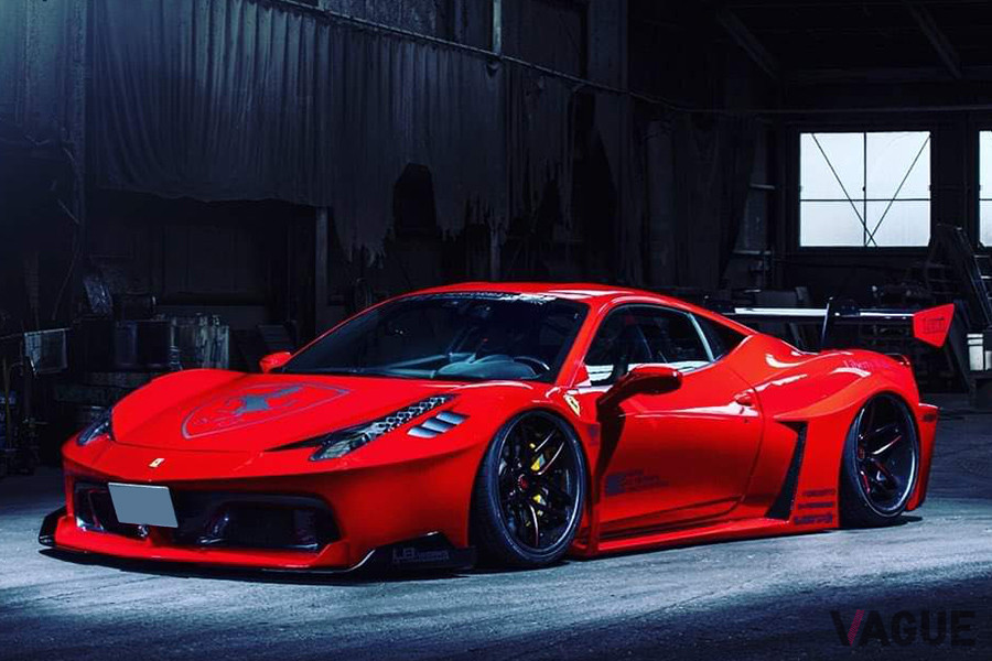 LBシルエット・ワークス458GT。ラ・フェラーリのデザインがフロントに取り入れられている