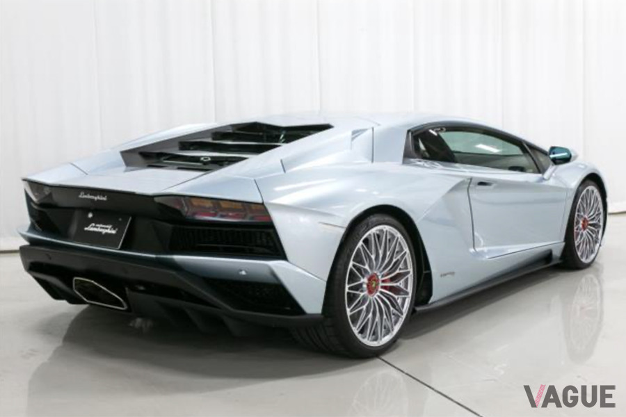 「CORNES PRE-OWNED SPRING SELECTION」で販売中のランボルギーニ・アヴェンタドールS