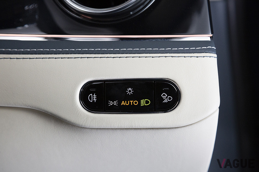 ヘッドライトコンソール