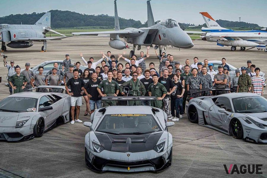 リバティウォークが手掛けたスーパーカーと戦闘機のコラボ