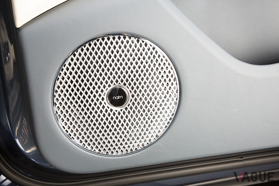 スピーカーは、英国に拠点を置くネイム・オーディオ製