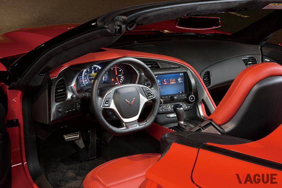 Z06というハイスペックモデルだが、インテリアは通常モデルとさほどかわりはない