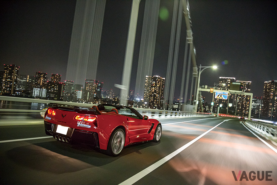 レインボーブリッジは、東京の夜景をもっともダイナミックに感じることができる場所だ