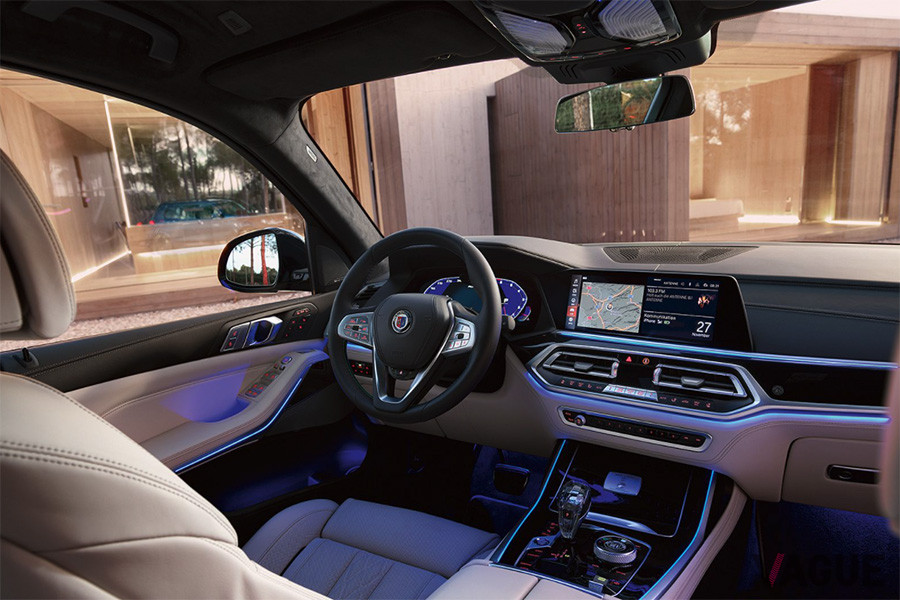 BMWアルピナ「XB7」のインパネ