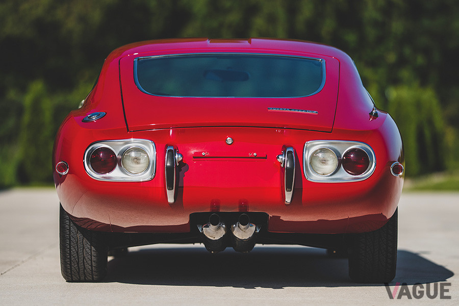 1967年式のトヨタ2000GT。ボディカラーはソーラーレッド(C)2019 Courtesy of RM Sotheby's