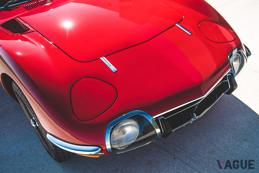 1967年式のトヨタ2000GT。ボディカラーはソーラーレッド(C)2019 Courtesy of RM Sotheby's