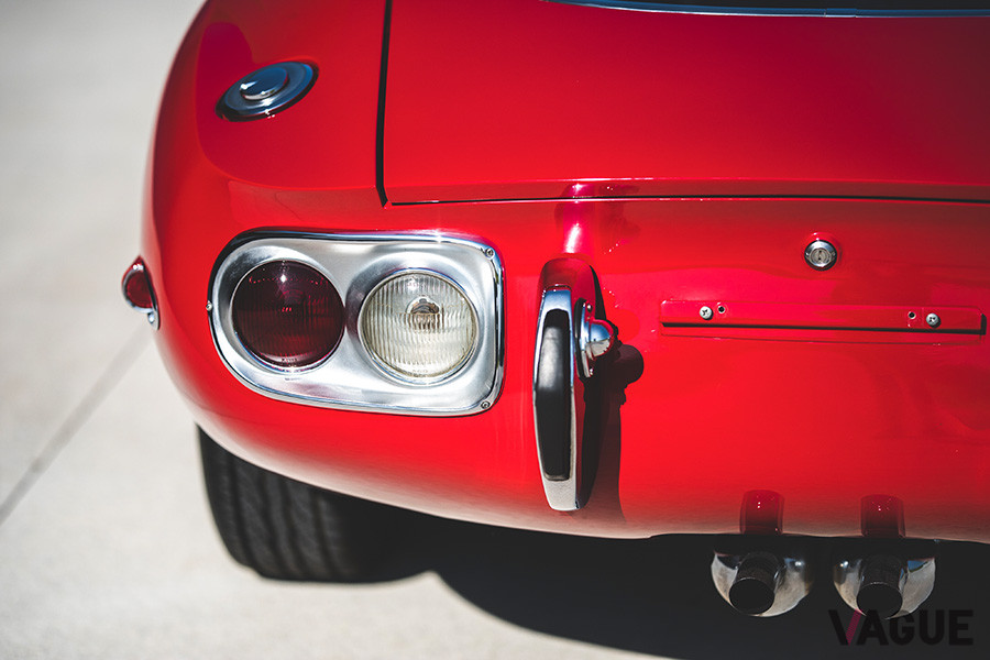 トヨタ2000GTはフロントと同じく、テールのデザインも個性的であった(C)2019 Courtesy of RM Sotheby's