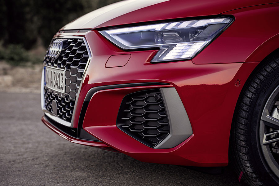 アウディ新型「A3スポーツバック」