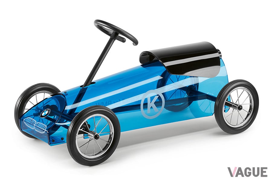 BMW コレクション：KARTELL FOR BMW RIDEON／625ユーロ