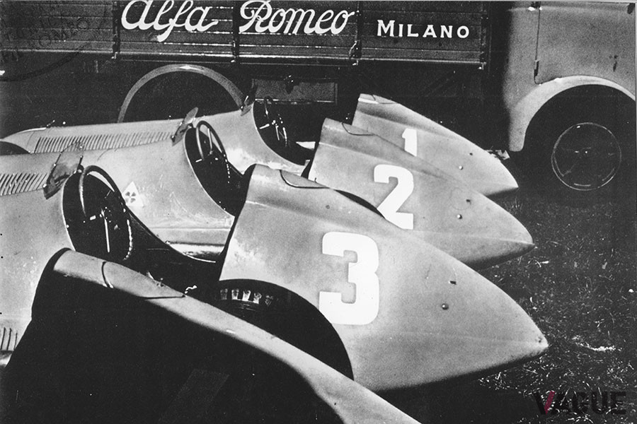 1950年5月13日、F1第1戦イギリスGPでのファリーナ、ファジオリ、パーネルのアルファ ロメオ158
