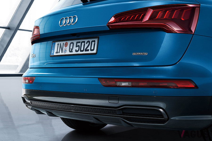 アウディ「Q5 Sライン コンペティション」のリア