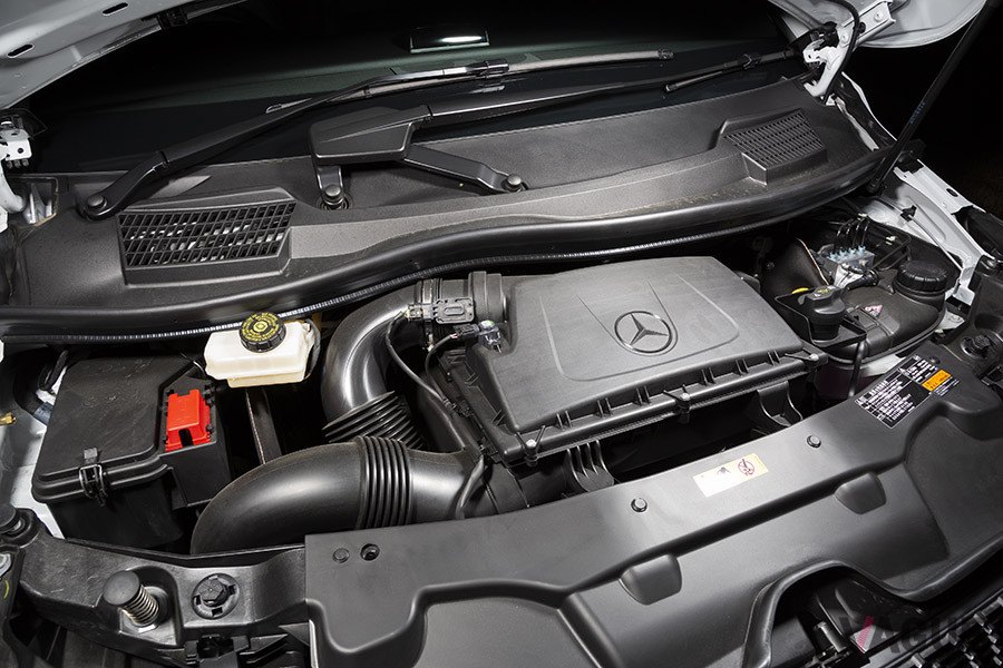 最高出力が163ps、最大トルクは380Nmの2.2リッター直列4気筒ディーゼルターボエンジン