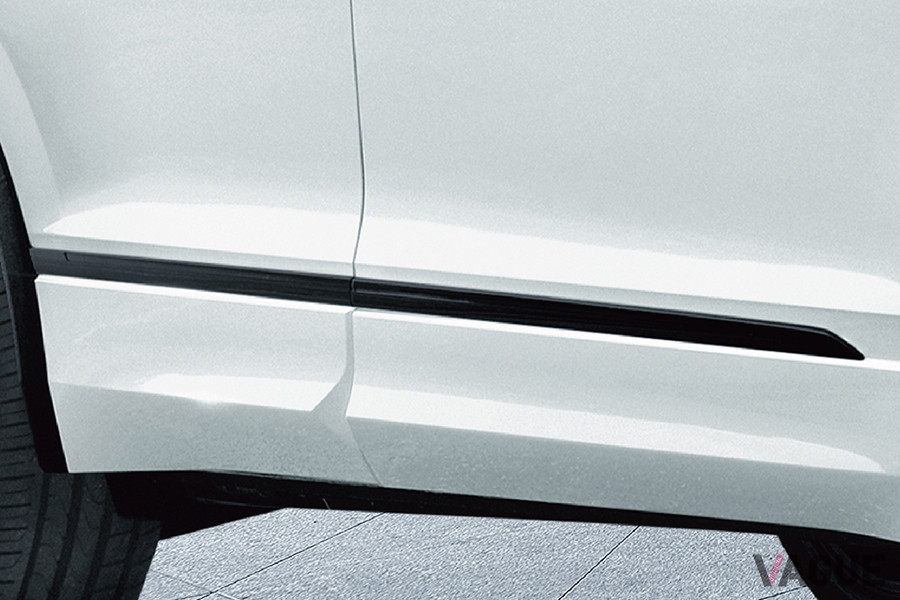 TSI・TDI R－Line　ブラックスタイルのサイドストリップ