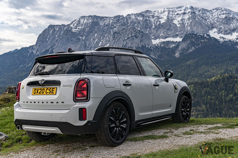 改良新型「MINIカントリーマン（日本名：MINIクロスオーバー）」