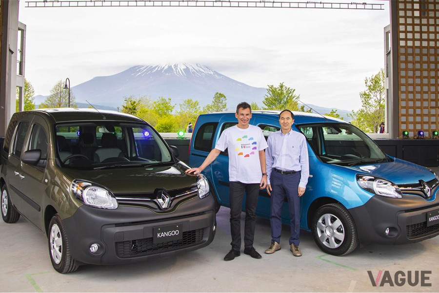 大極司ルノー・ジャポン社長（右）とフィリップ・カイエット氏（左）