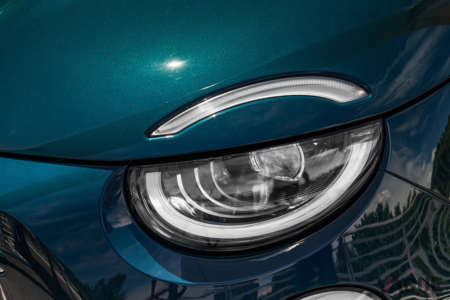 フルLEDヘッドライト