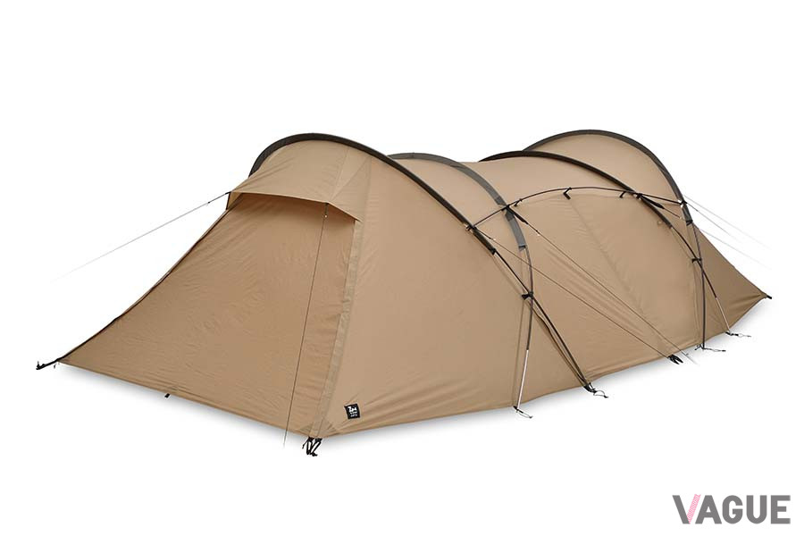 ゼインアーツ「ROGA４」：「寝る」と「過ごす」を両立させた広い空間が魅力。室内の高さは約1400mmだが、圧迫感はない。専用の4人用インナーテントとフットプリント（シート）が付属